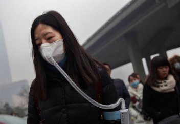 Шартарап: Үндістанда су перісі синдромына шалдыққан сәби дүниеге келді (фото)