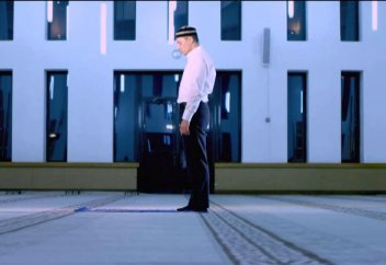 Намаз дұғаларының кейбірін білмесе, намаз оқуға болмай ма?