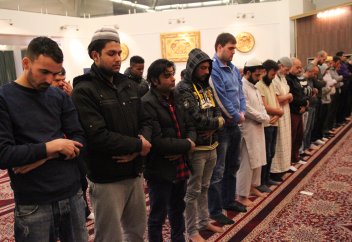 22 сағат ораза ұстайтындардың бірі - исландиялық мұсылмандар туралы