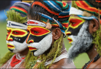 Жұрт көзінше көңіл білдірудің өзін ерсі көретін тайпа интернет келгелі азғындыққа ұшырады