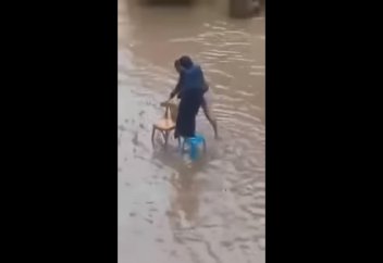 Видео дня: Галантность по-мусульмански