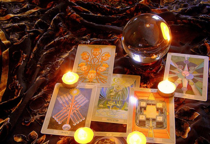 Азербайджан законодательно запретил гадание