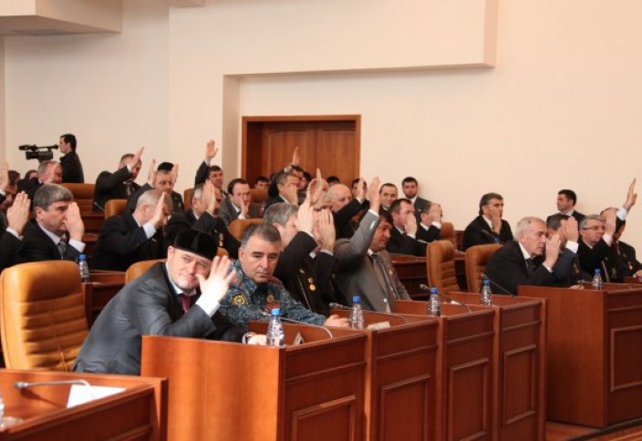 Парламент Чечни проголосовал за запрет упоминания в СМИ религиозной и национальной принадлежности террористов