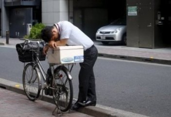 Төсек қатынасына немқұрайдылықтан жапон халқына жойылу қатері төніп тұр