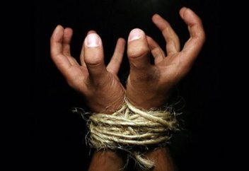 Әлі күнге адамдар құлдыққа жегілетін 8 сала