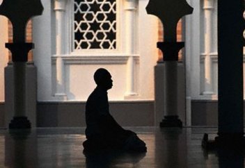 Әртүрлі тақырыпқа қатысты үш сұрақ