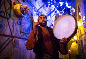 Қарт христиан жерлестерін сәресіне оятып жүр (фото)