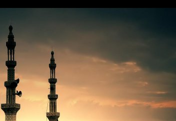 Почему все в намазе, а также азан произносится на арабском языке? Разве не может каждая нация совершать эти поклонения на своем родном языке?