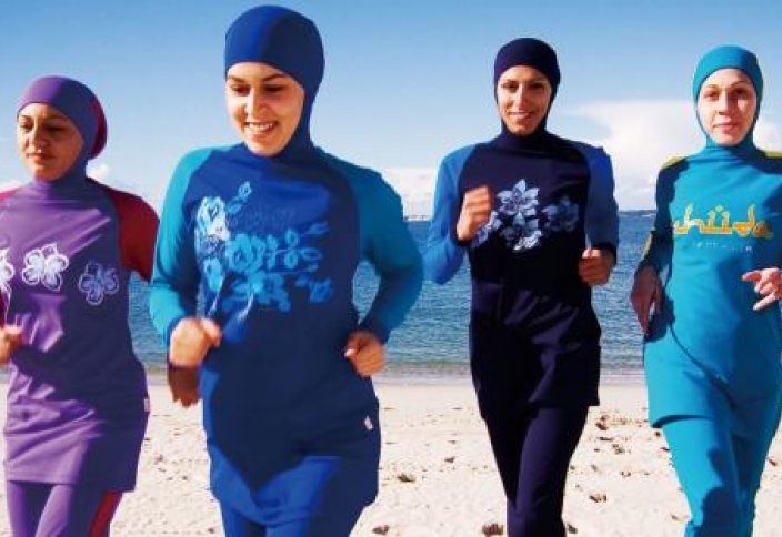 Во Франции снимают запрет на буркини