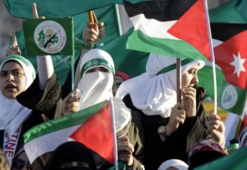 Иран мұсылмандары кіші қажылығын өтей алмайтын болды