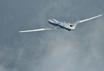 Қытай ұшқышсыз ұшақтарды жоятын лазерді сынақтан өткізді