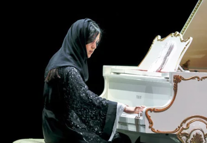 Саудовская пианистка не оставила равнодушных в зрительном зале (ВИДЕО)