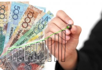 К 2027 году женщины будут выходить на пенсию в 63 года: график и льготы