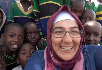 Мұсылман әйел жалғыз өзі тұтас бір тайпаның өмірін өзгертті (фото)