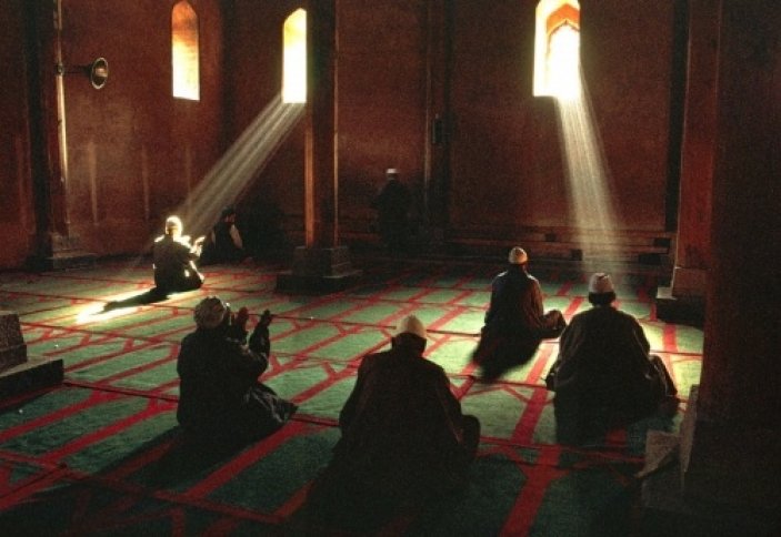 А как ТЫ совершаешь ДИАЛОГ со Всевышним Аллахом, Субханаху Атааля? | Ислам CHANNEL