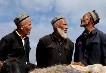 Уйгурам в Китае все же запретили поститься в Рамадан