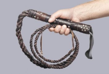 В шариатской провинции Индонезии побили плетьми христианку - продавщицу алкоголя