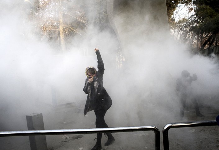 «Смерть России» и «Моя жизнь — Иран»: к чему призывают протестующие в иранских городах