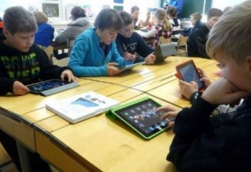 Финдер емтиханға емес, баланы өмірге әзірлейді