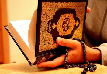 В Коране Всевышний Аллах сказал: «Взывайте ко Мне, и Я отвечу вам». Тем самым Всевышний говорит, что обращения Его рабов будут Им приняты. Но часто бывает так, что наши обращения ко Всевышнему Создателю остаются без ответа. Почему?