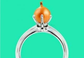 Пияз қымбаттап, асыл тастар мен алқа бұйымдарына қалай айналды? (фото)