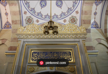 Алкоголь и танцы в мечетях