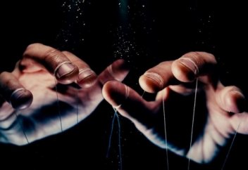 Психологические жонглеры: как распознать манипуляцию