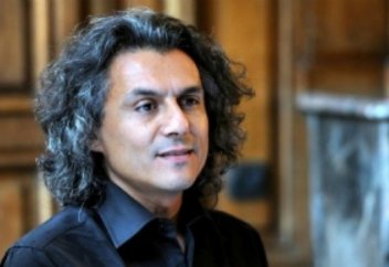 Бизнесмен шариғат шәлісі үшін салынған айыппұлды өз қалтасынан төлeп жүр