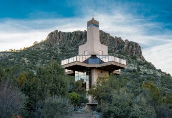 Вышка светит. Как выглядит частный особняк, побивший мировой рекорд этажности?