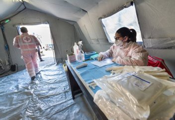 Все о короновирусе: Медики: новый коронавирус может оставаться в организме до 37 дней