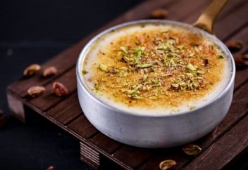 Умм Али – десерт, который готовила гостям мама Али ибн Абу Талиба (видео, рецепт)