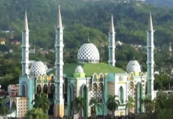 Женщины, построившие мечеть  Mənbə: https://islam.az