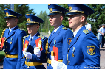Қазақстанда әскери оқу орындарын үздік тәмамдаған түлектерге "аға лейтенант" атағы беріледі