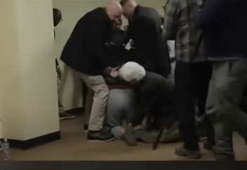 Нападение на когрессвумен-мусульманку