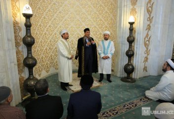 «ӘЗІРЕТ СҰЛТАН» МЕШІТІНЕ БАС ИМАМ ТАҒАЙЫНДАЛДЫ (ФОТО)