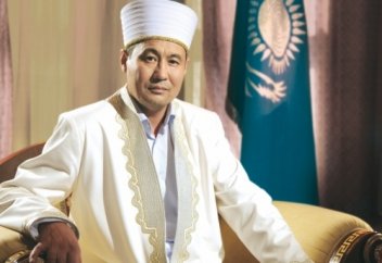 БАС МҮФТИ: МӘУЛІТ МЕРЕКЕСІ ҚҰТТЫ БОЛСЫН!