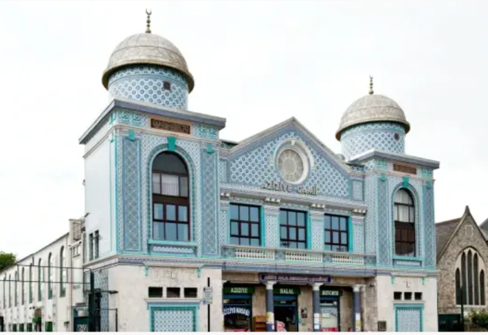 Британия выделит $13,3 млн безопасность для мечетей из-за нападений