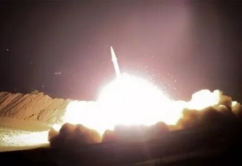 Иранның Ирактағы АҚШ-тың әскери базасына шабуылының видеосы