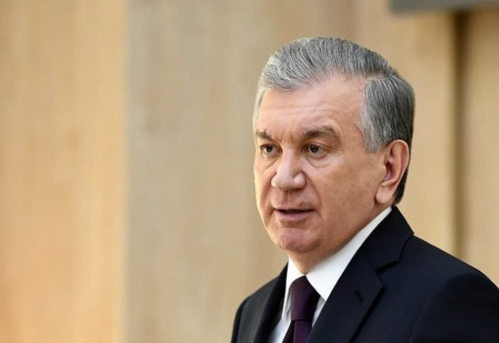 Разные: Президент Узбекистана ввел наказание за оскорбление самого себя