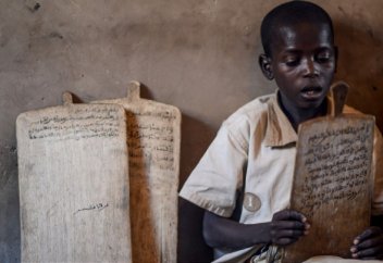 Құран кітаптың жоқтығы хафыз болуға кедергі емес...