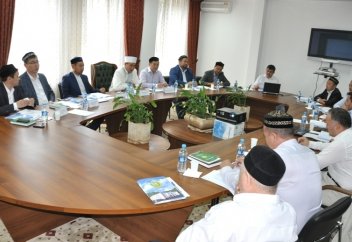 ҚМДБ Ғұламалар Кеңесінің мәжілісі өтуде