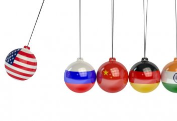 Маятник геополитического лидерства пришёл в движение