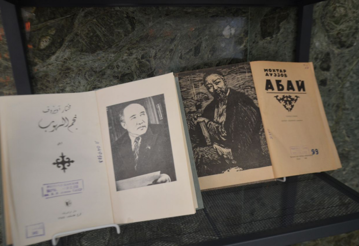 Произведения Мухтара Ауэзова перевели на татарский язык