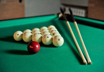 БИЛЬЯРД НЕ БОУЛИНГ ОЙНАУҒА БОЛА МА?