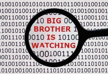 NYT: Китай устанавливает вирусы-шпионы на гаджеты туристов