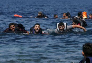 Лодка с беженцами затонула у берегов Турции – погибли дети