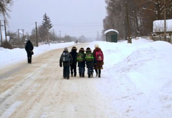 Оқушылар ауыр сөмкенің кесірінен ауруға шалдығуы мүмкін