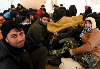 Тысячи афганских беженцев «заперты» в ОАЭ - HRW