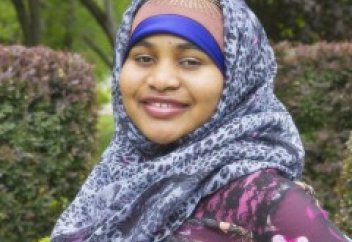 Босқындар лагерінен шығып бизнес әлемін мойындатқан мұсылман қыз