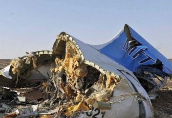 СМИ: самописцы А321 зафиксировали не связанный с поломкой двигателя взрыв